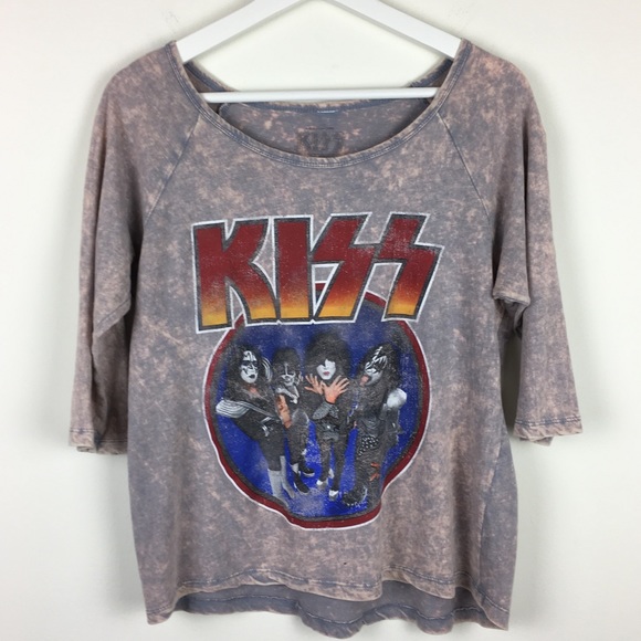 KISS Tops - KISS Distressed Graphic Band T-Shirt